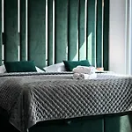 Luxury Noemi Willa Ražanac