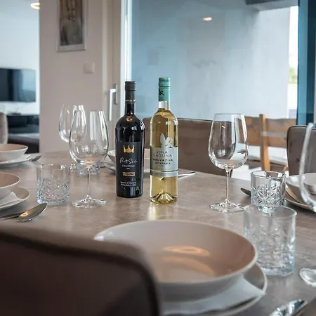 Villa Luxury Noemi *