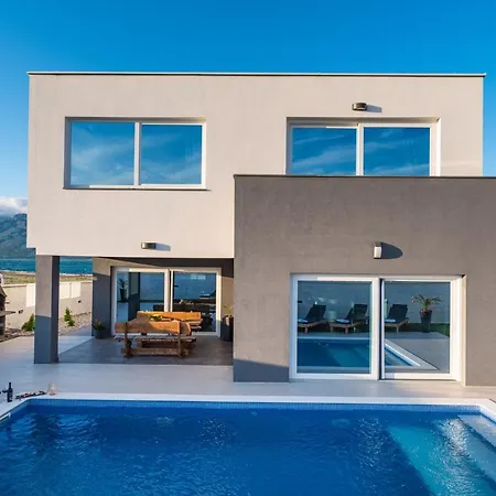 Villa Luxury Noemi *