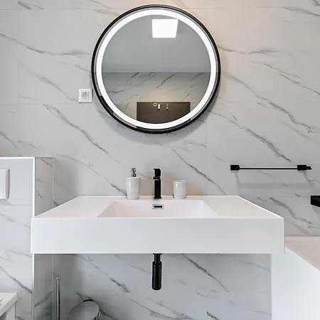 Luxury Noemi Villa *