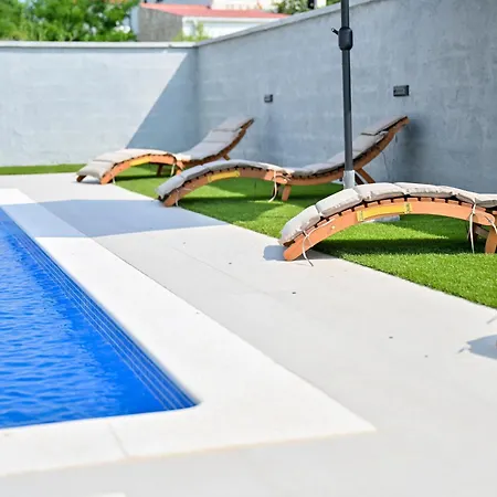 Villa Luxury Noemi *