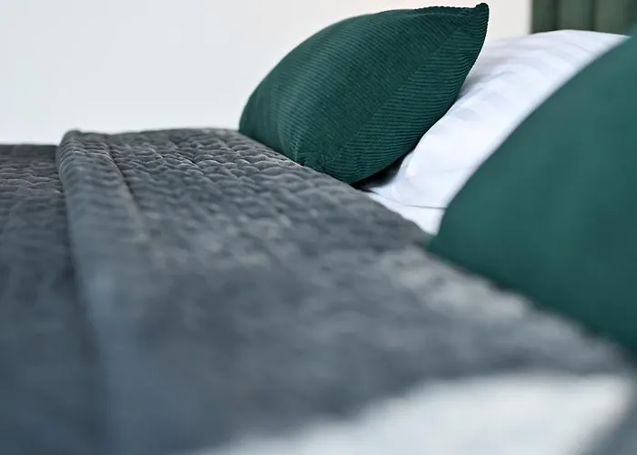 Luxury Noemi Ražanac