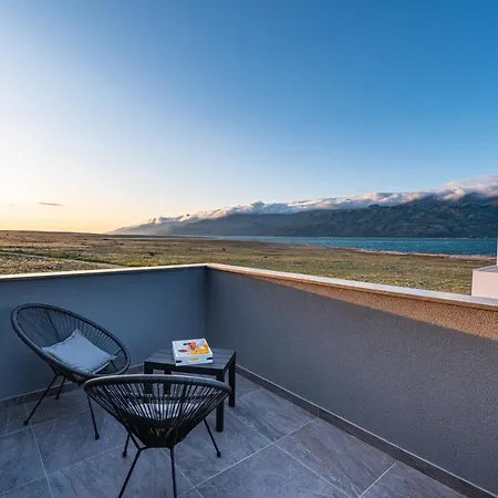 Luxury Noemi Villa