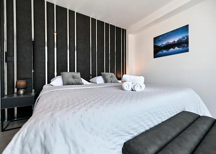 Luxury Noemi Villa Ražanac